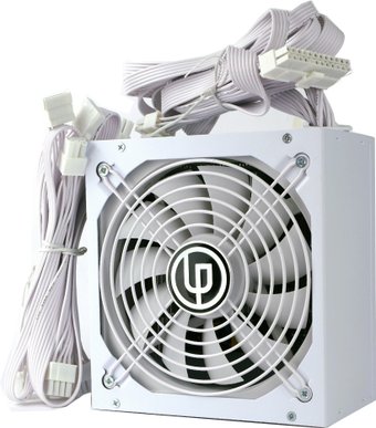 Блок питания Ginzzu MC600 (белый)